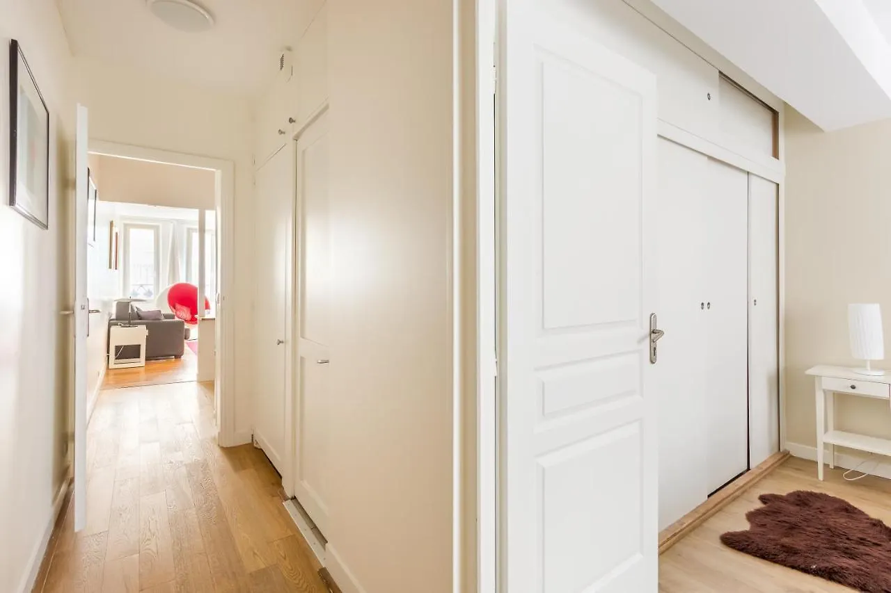 Apartment Saint Honore Louvre With Ac Paris France