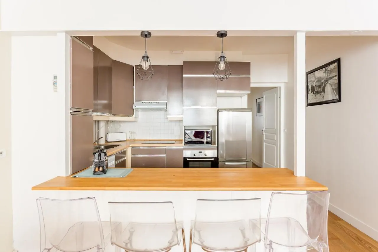 Apartamento Saint Honore Louvre With Ac París